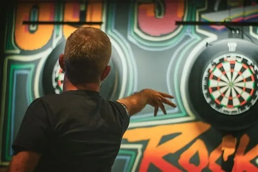 Billy Jo Sports & Rock Bar - Time for shooting Darts