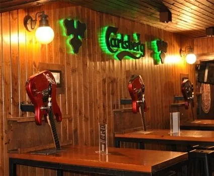 Neverland Rock Bar - The wall mounted table taps
