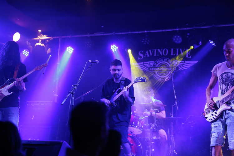 Amoiroi - Band Gig 2 Amoiroi - Band Gig 2