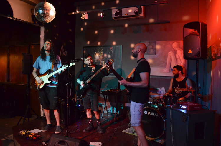 Amoiroi - Band Gig 4 Amoiroi - Band Gig 4