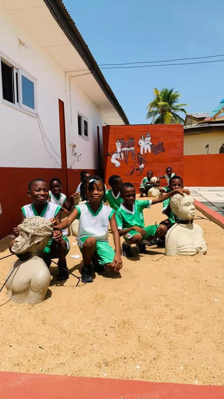 Place to See - Schoolkids visiting