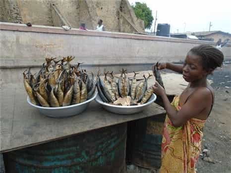 Destinations - Smoked mackerel sellers in Jamestown