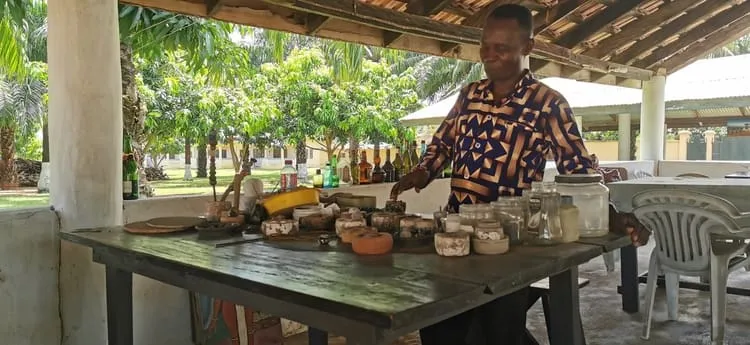Place to See - Mr Cedi in action