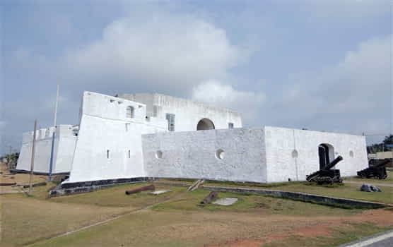 Place to See - The entrance to the fort