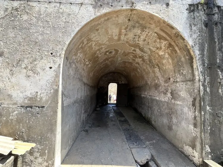Place to See - The tunnel was only used in one way. Once a slave went through, s/he would never return.