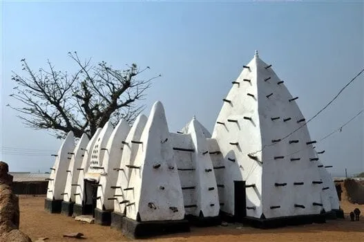 Place to See - Larabanga Mosque