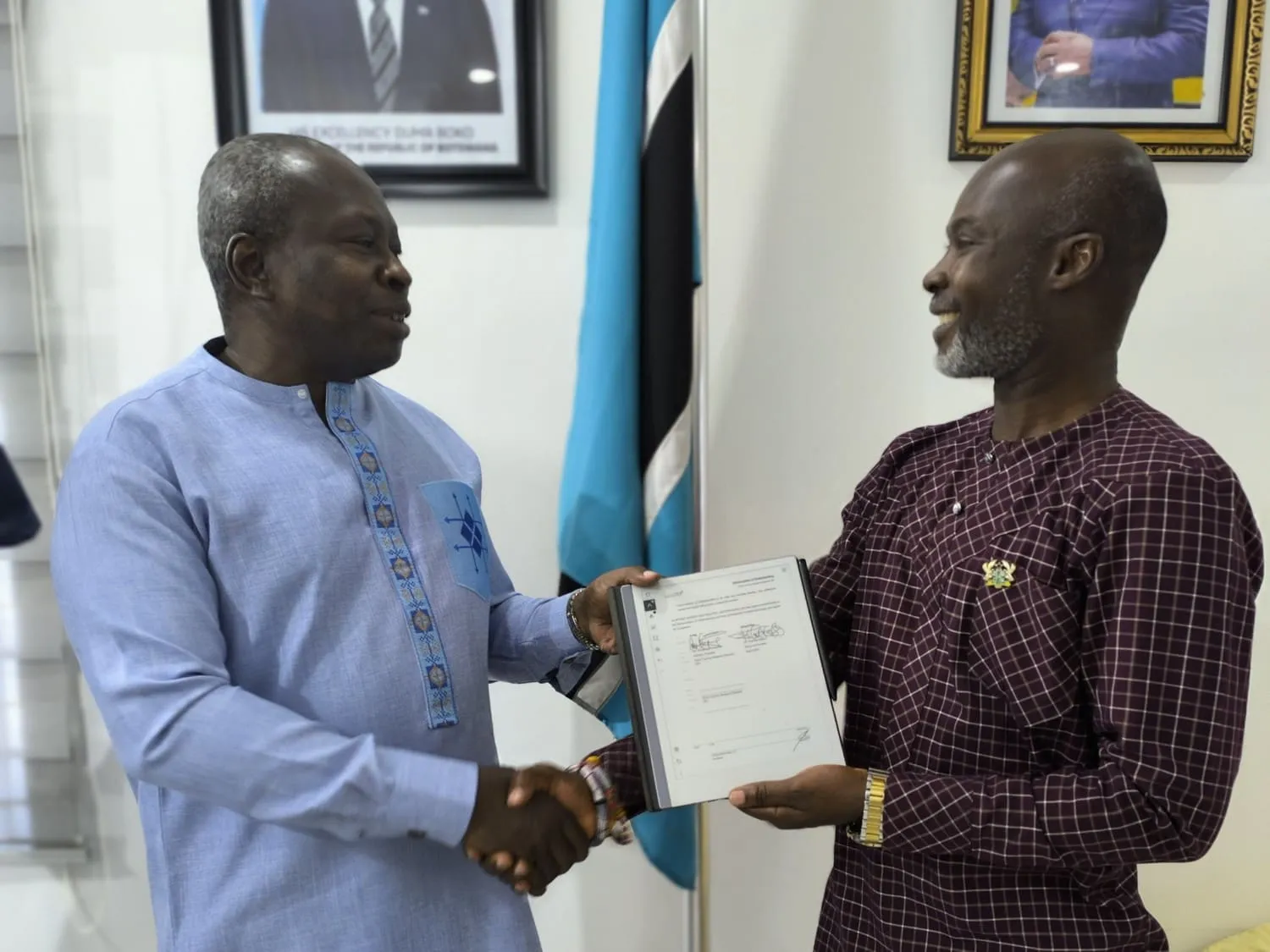MoU signed by HC Thomas Okyere and Emmanuel Frimpong