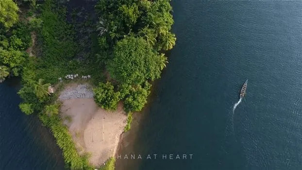 Travel Guides & Tips - Ghana at Heart - Canoe from the air