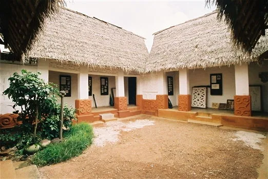 Travel Guides & Tips - Ashanti Traditional houses