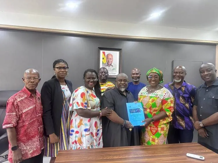 Presenting report to the Minister Tourism, Culture and Creative Arts