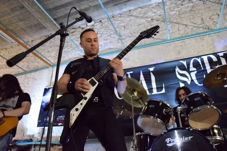 Social Scream - Vlasis Diamantakos Social Scream - Vlasis Diamantakos